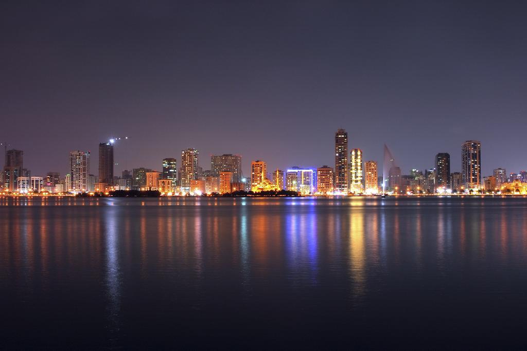 Hotel 72 Sharjah Waterfront Екстериор снимка