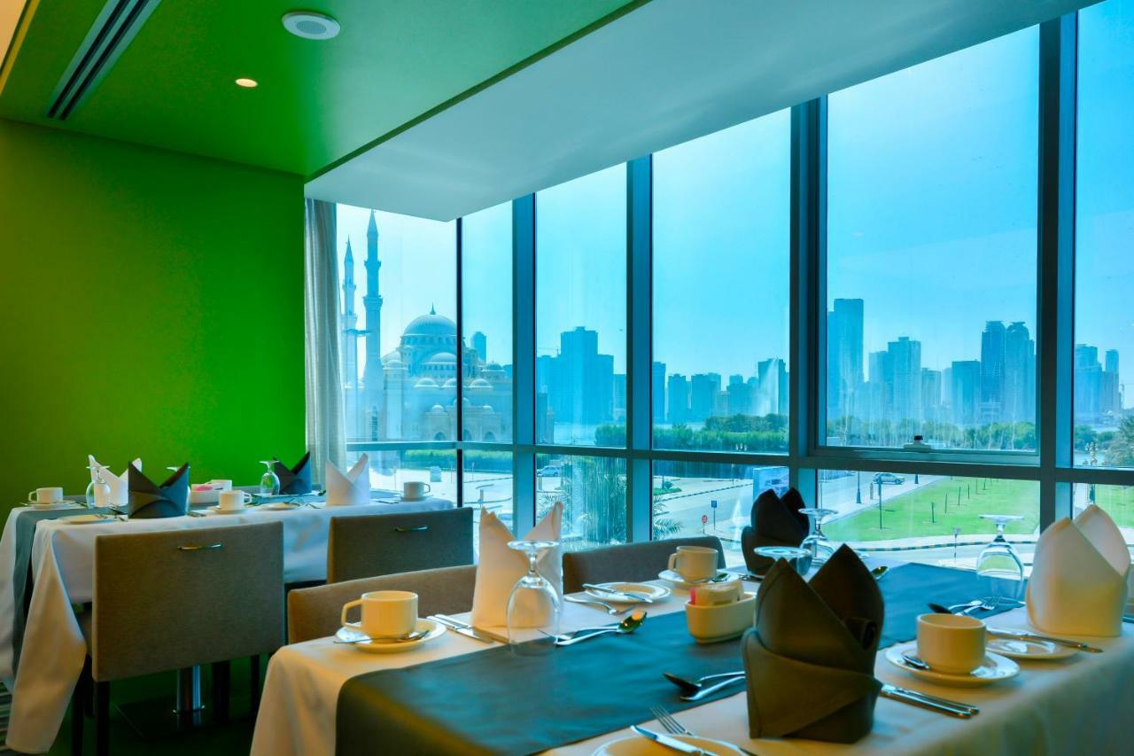 Hotel 72 Sharjah Waterfront Екстериор снимка